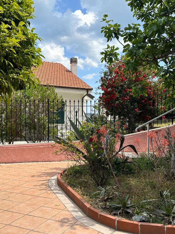Villa Rosa Giustenice Ngoại thất bức ảnh